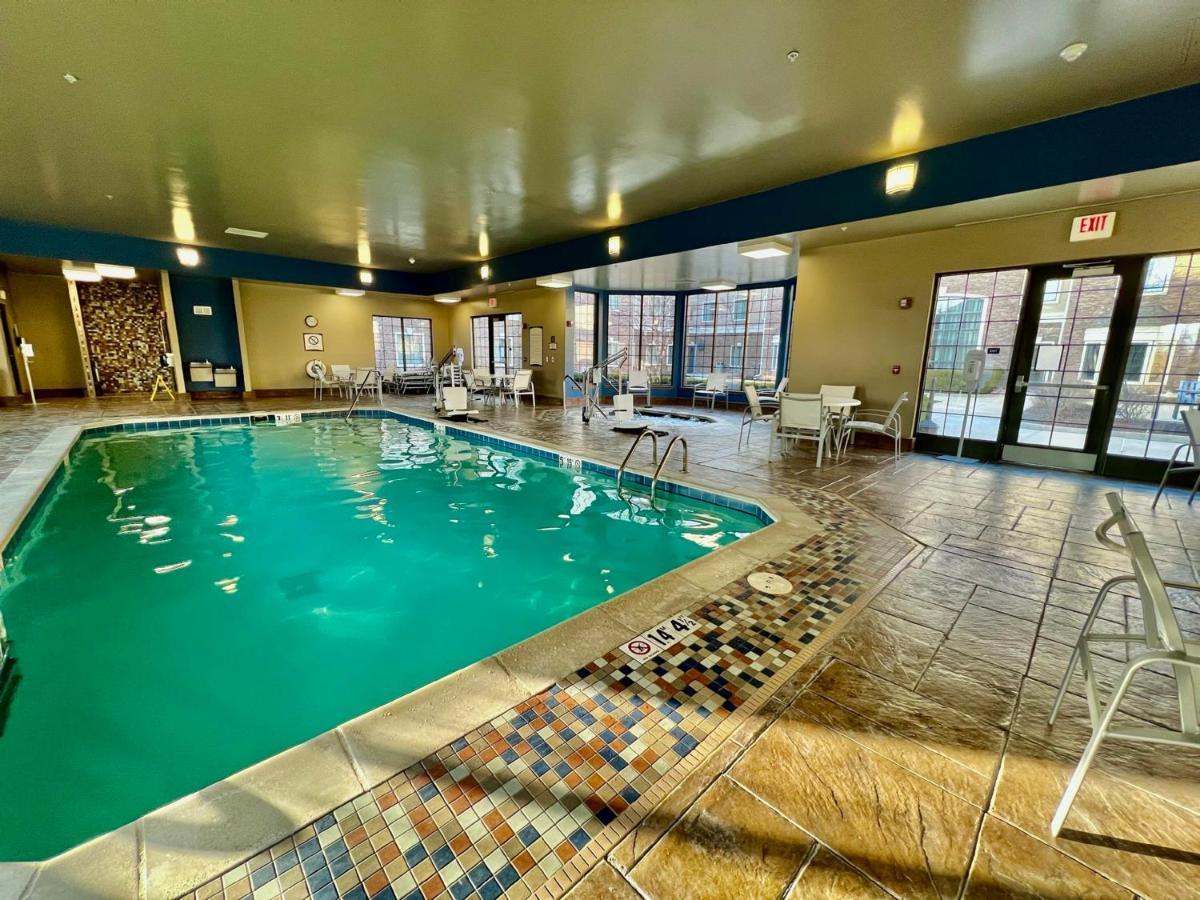 Staybridge Suites Detroit-Novi By Ihg Екстер'єр фото