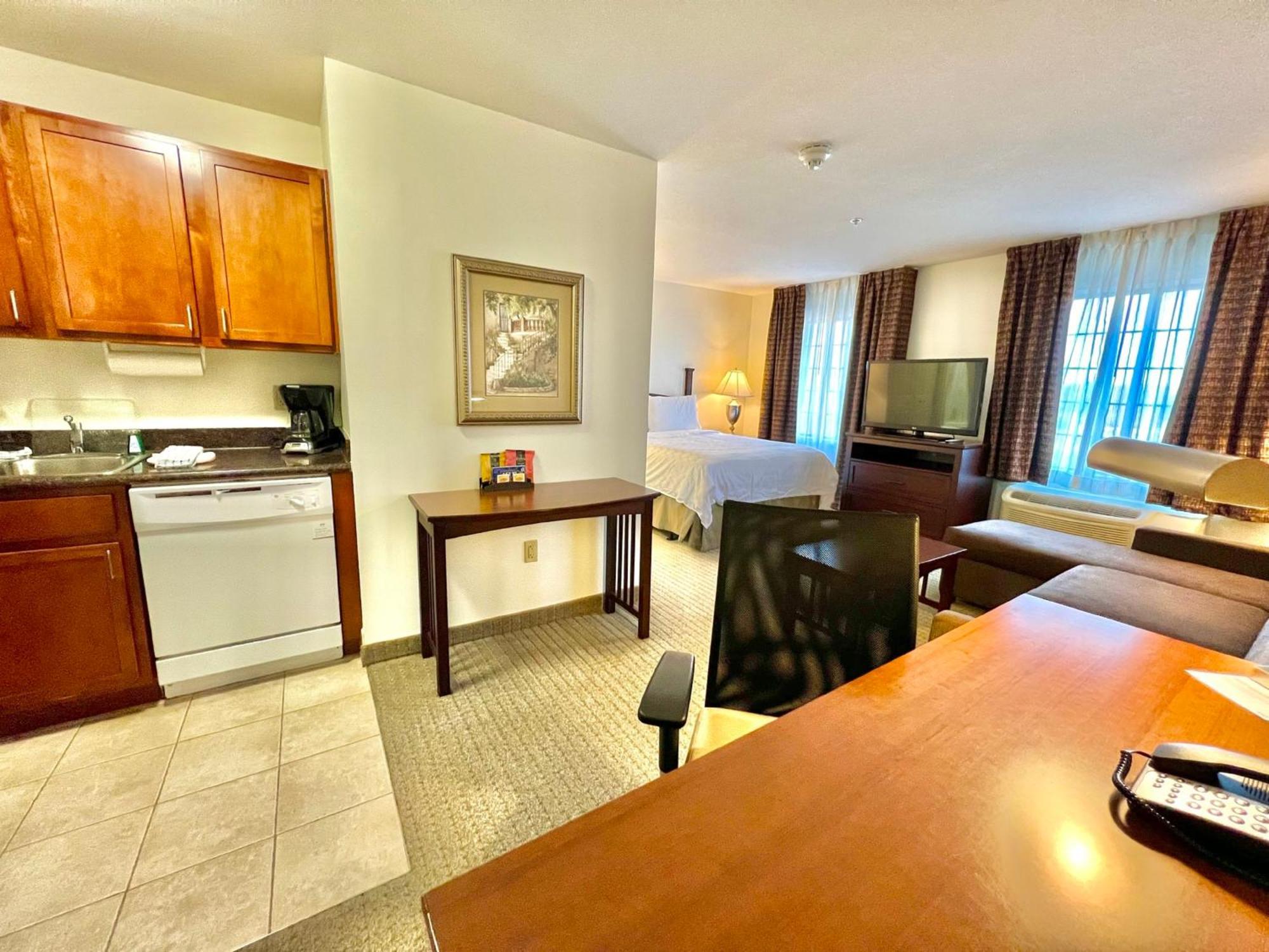Staybridge Suites Detroit-Novi By Ihg Екстер'єр фото